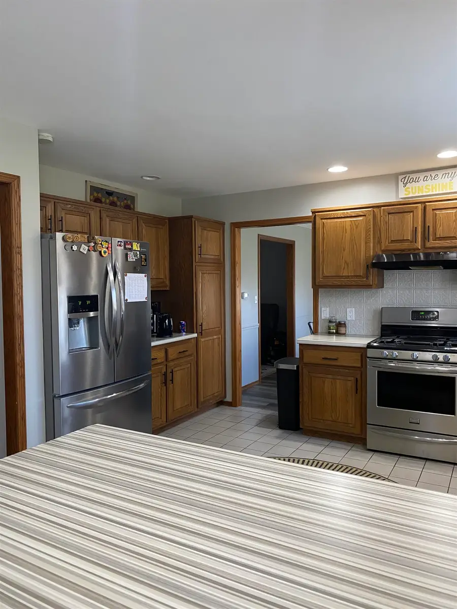 676 Sioux Drive, Freeport, IL 61032 - #3