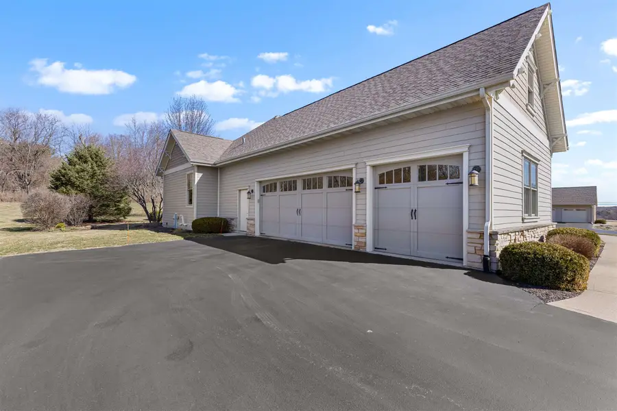 978 Weatherfield Way, Belvidere, IL 61008 - #3