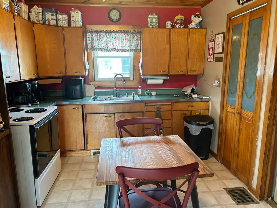 303 S Freedom Street, Lena, IL 61048 - #2