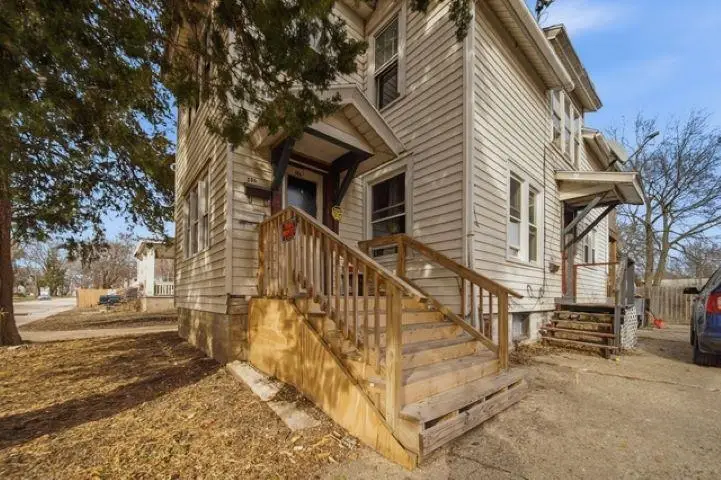 506 Ave F, Sterling, IL 61081 - #1