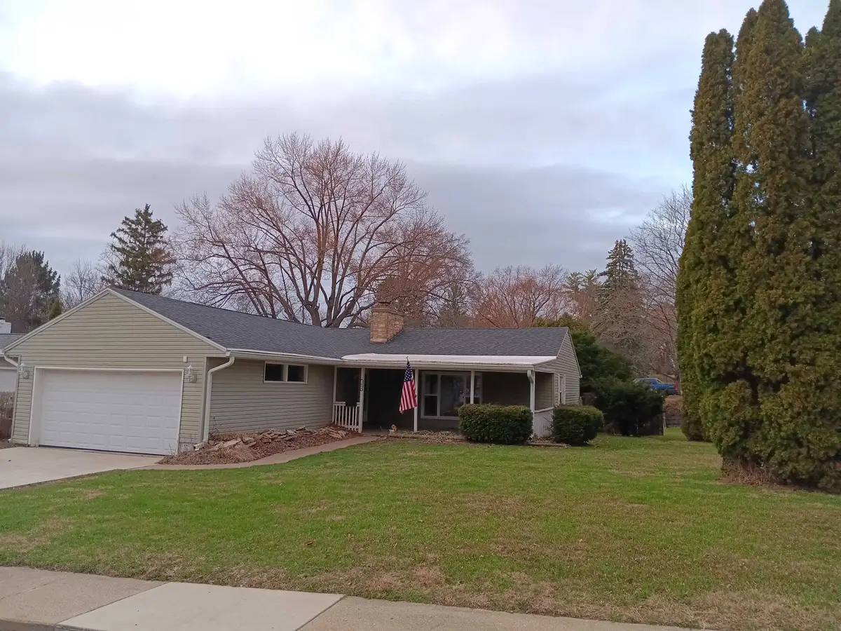 1604 Parkside Court, Freeport, IL 61032 - #1