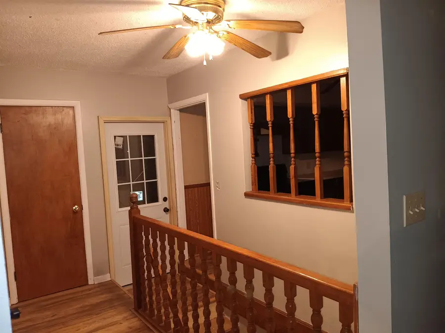1604 Parkside Court, Freeport, IL 61032 - #2