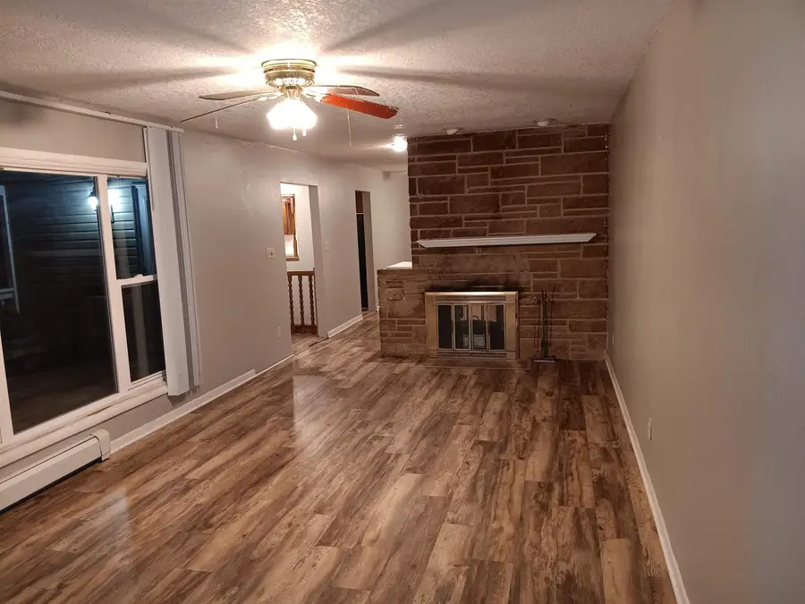 1604 Parkside Court, Freeport, IL 61032 - #3