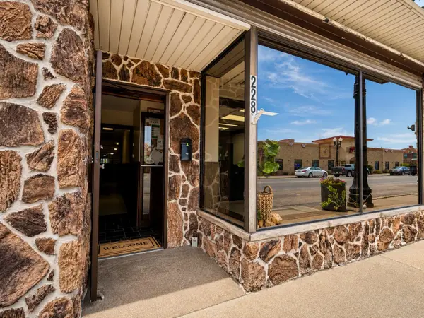 228 Main Street, SAVANNA, IL 61074