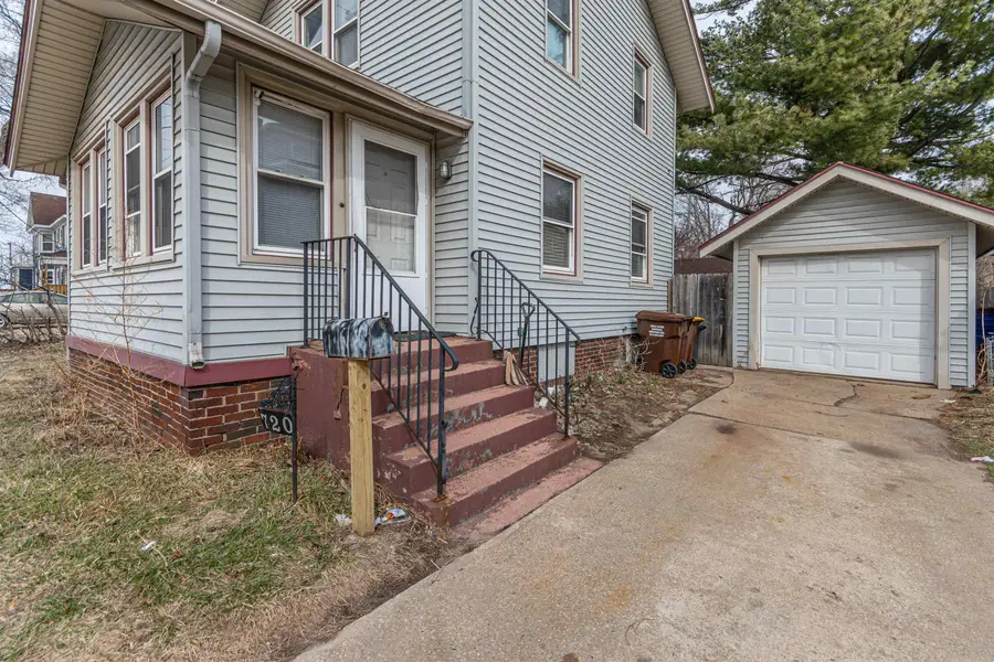 720 18th Avenue, Rockford, IL 61104 - #2