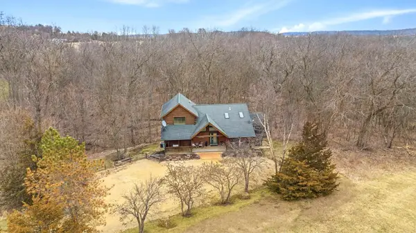 38 Cemetery Ridge Road, GALENA, IL 61036