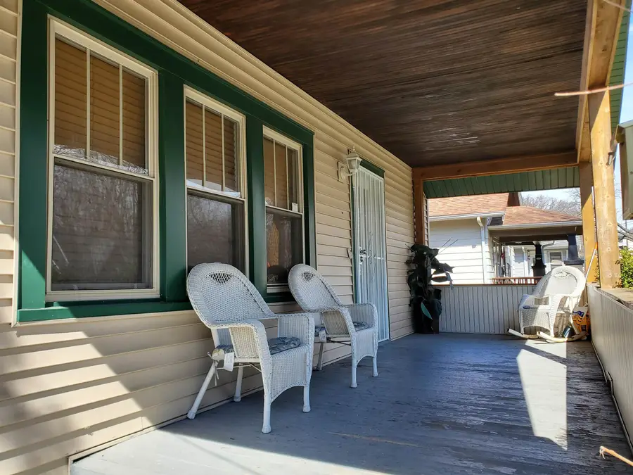 608 Rome Avenue, Rockford, IL 61107 - #2