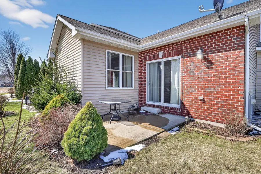 3721 Green Tree Lane, Dekalb, IL 60115 - #3