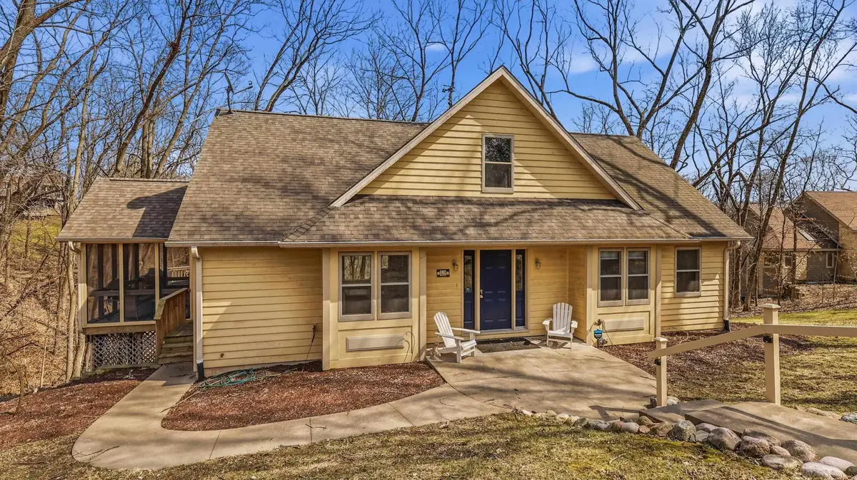 42 Shorewood Drive, Galena, IL 61036 - #1