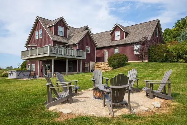 1 Eagle Lane, GALENA, IL 61036
