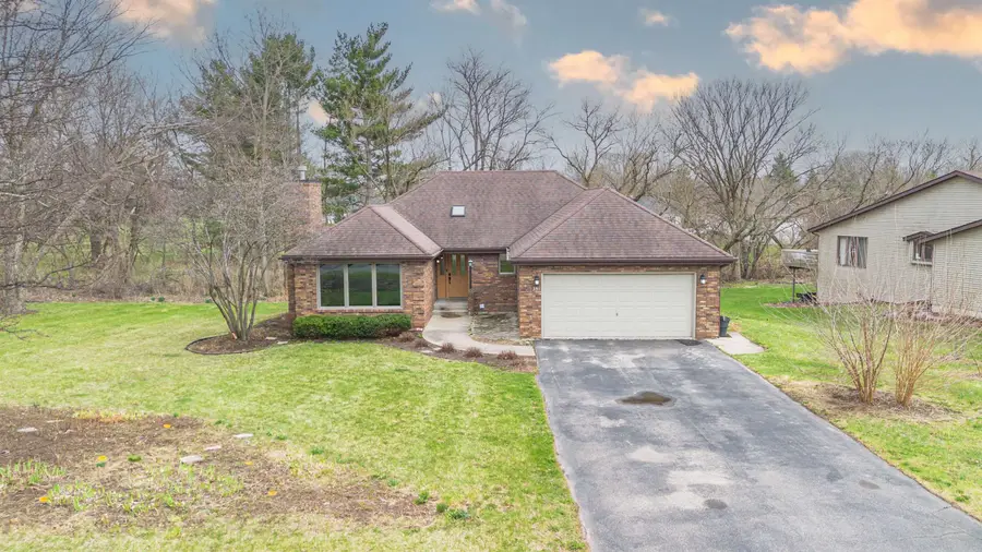 151 N Fox Run Lane, Byron, IL 61010 - #2