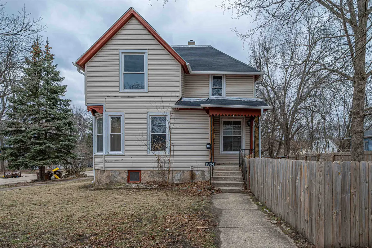 1304 Benton Street, Rockford, IL 61107 - #1
