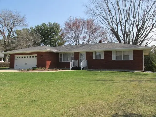 2337 Lynn Avenue, Freeport, IL 61032 - #3