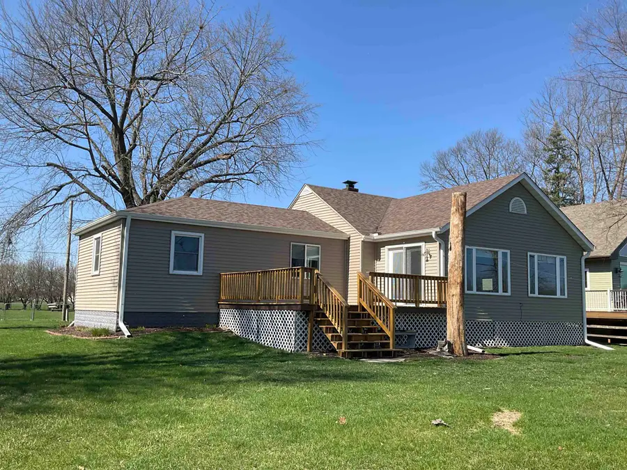 5199 Browns Beach Road, Rockford, IL 61103 - #3