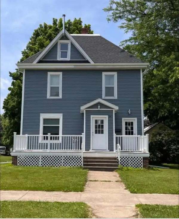 18 N Jefferson Avenue, AMBOY, IL 61310