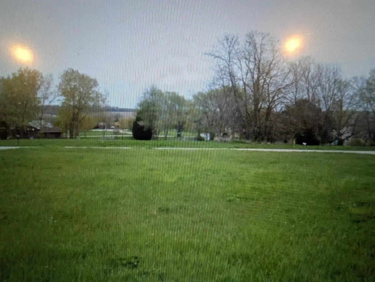 1606 Larchmont, Lake Summerset, IL 61019 - #1