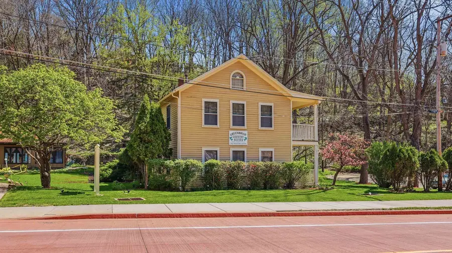 341 Spring Street, Galena, IL 61036 - #2
