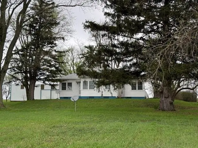 827 N 3450th Roads, Utica, IL 61373 - #1