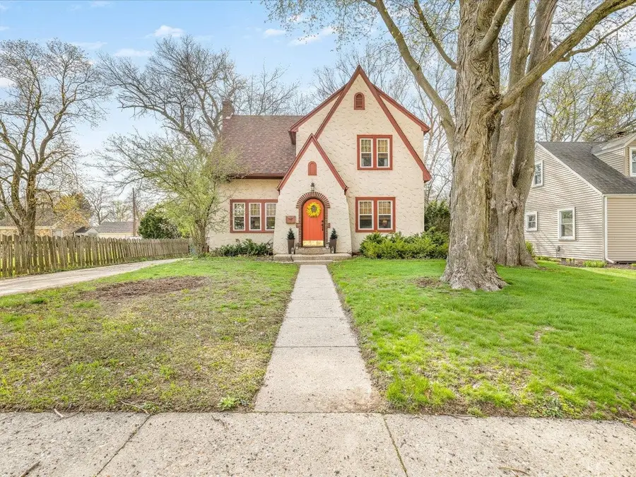 1614 Fairview (SBR) Court, Rockford, IL 61107 - #2
