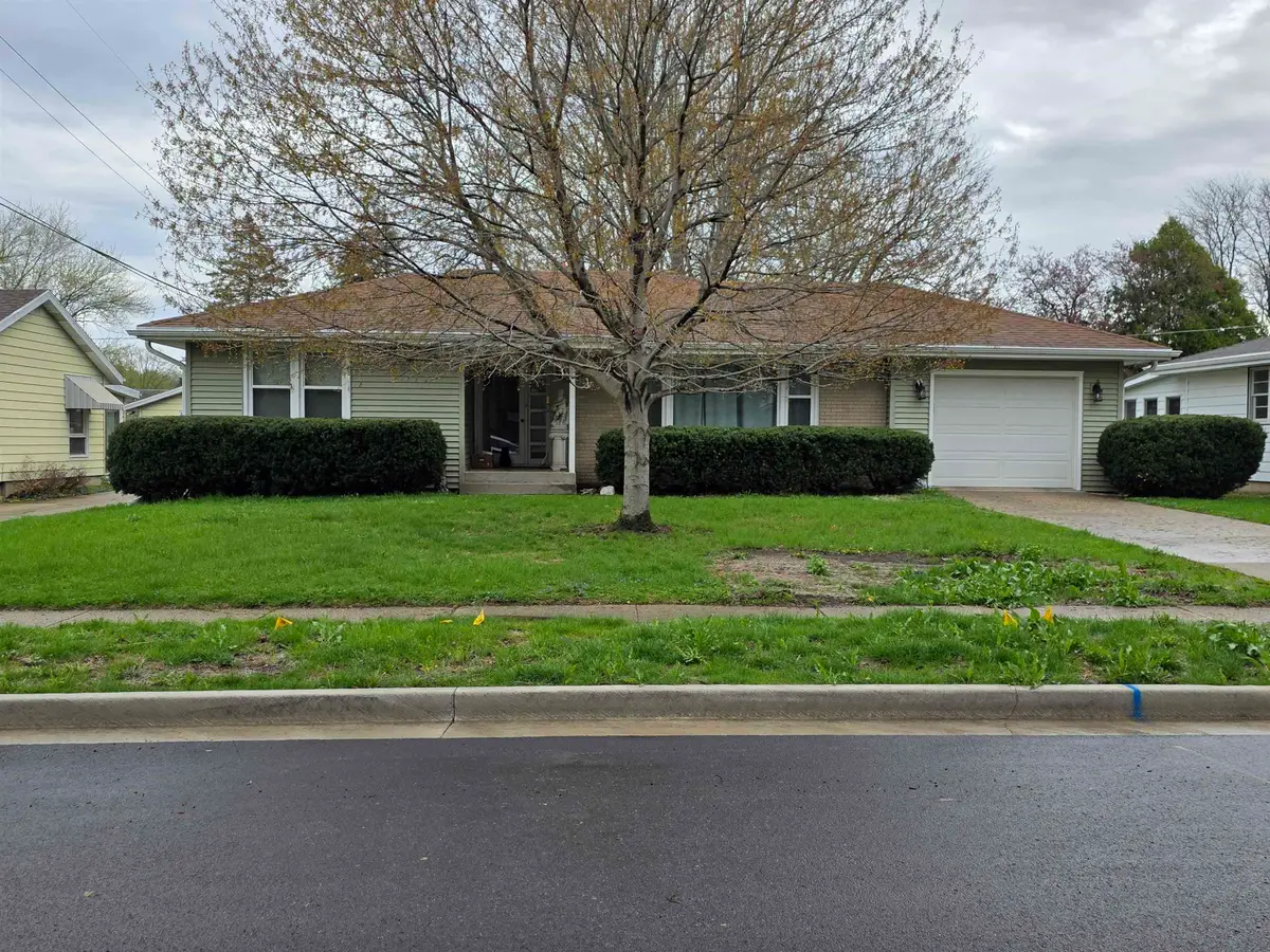 1427 S Blackhawk, Freeport, IL 61032 - #1