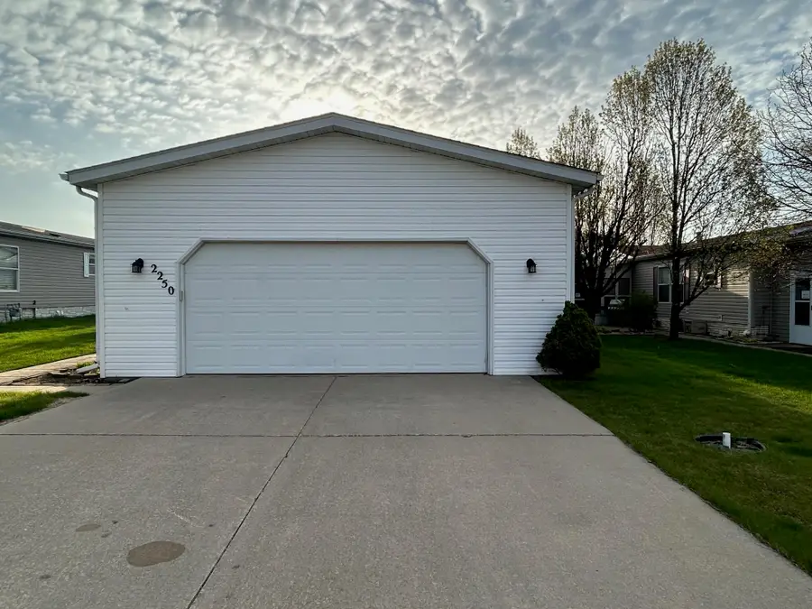 2250 Sunrise Drive, Belvidere, IL 61008 - #3