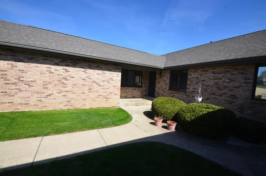 1239 Woodcreek Bend, Rockford, IL 61108 - #2