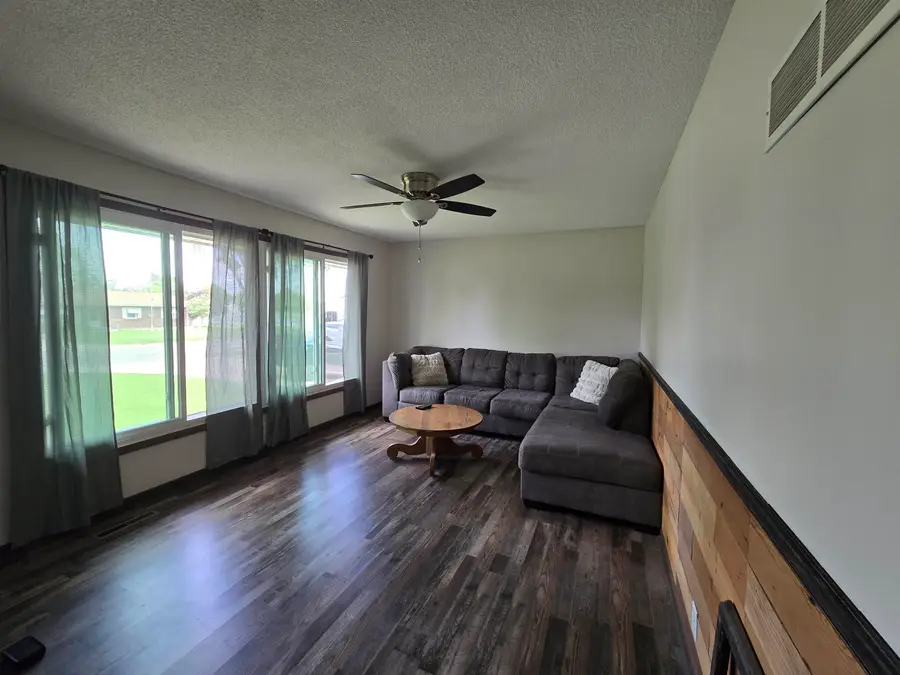 607 E Buffalo Street, Polo, IL 61064 - #2