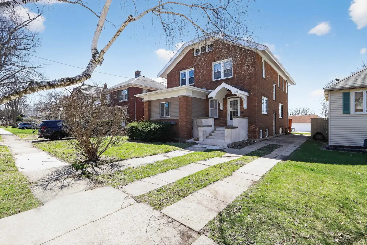 324 Paris Avenue, Rockford, IL 61107 - #1