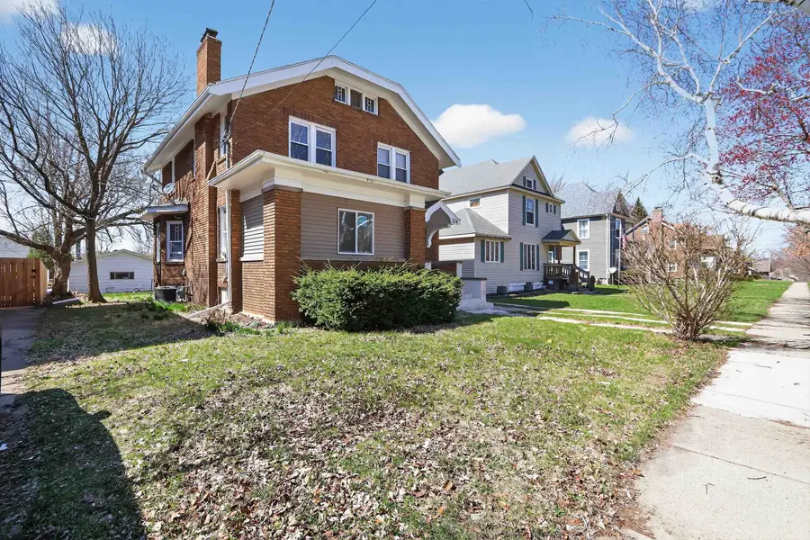 324 Paris Avenue, Rockford, IL 61107 - #2