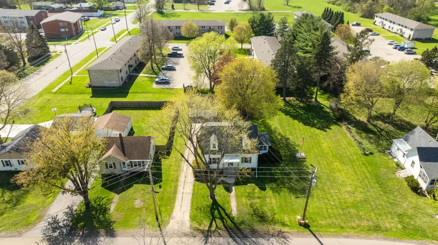 523 W Harrison Street, Belvidere, IL 61008 - #2