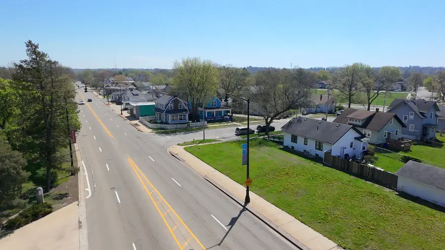 1116 Auburn Street, Rockford, IL 61103 - #3