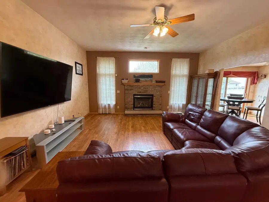 6518 Broadcast Pkwy, Loves Park, IL 61111 - #2