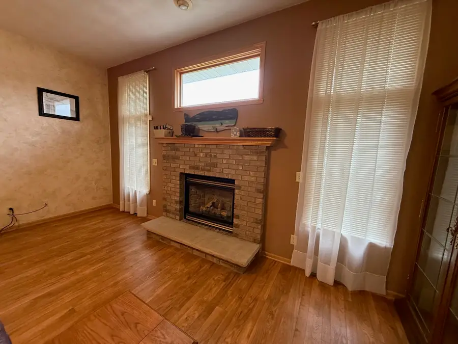 6518 Broadcast Pkwy, Loves Park, IL 61111 - #3