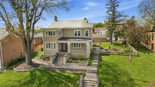 207 S Prospect Street, GALENA, IL 61036