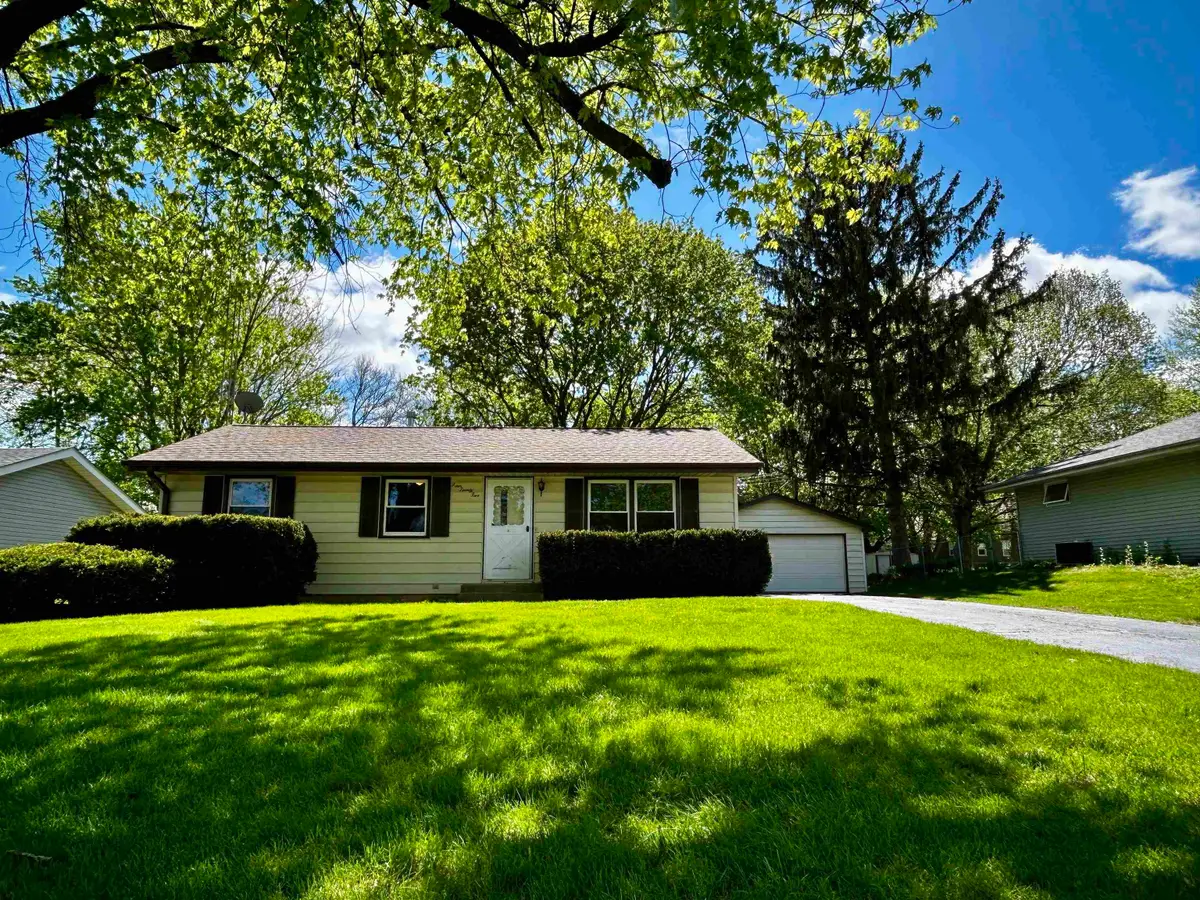 425 11TH Street, Pecatonica, IL 61063 - #1