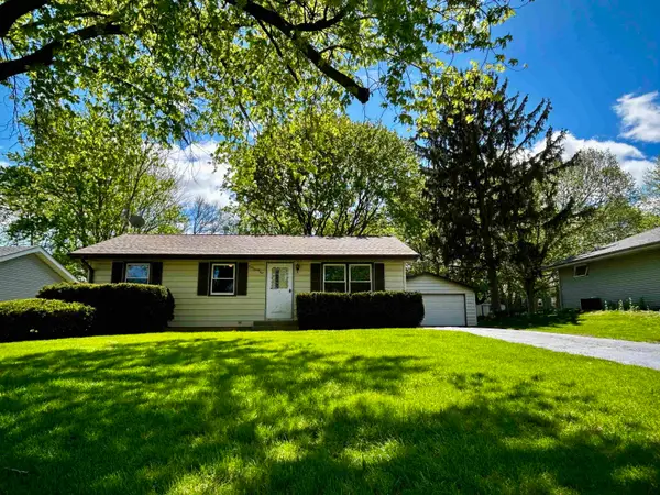 425 11TH Street, PECATONICA, IL 61063