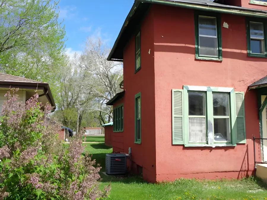 106 W Second Street, Leaf River, IL 61047 - #2