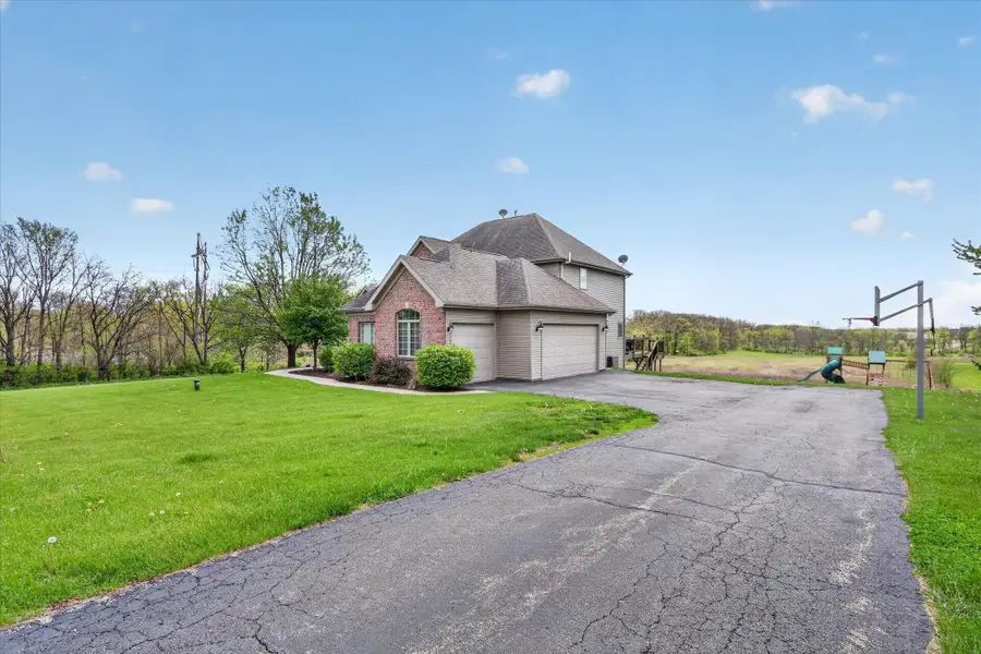 6957 E Wildwood Road, Stillman Valley, IL 61084 - #3