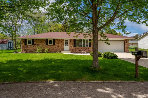 9804 Debbie Lane, MACHESNEY PARK, IL 61115