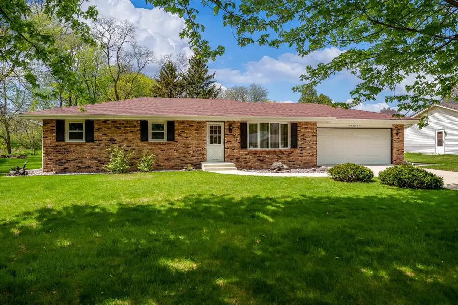 9804 Debbie Lane, Machesney Park, IL 61115 - #2
