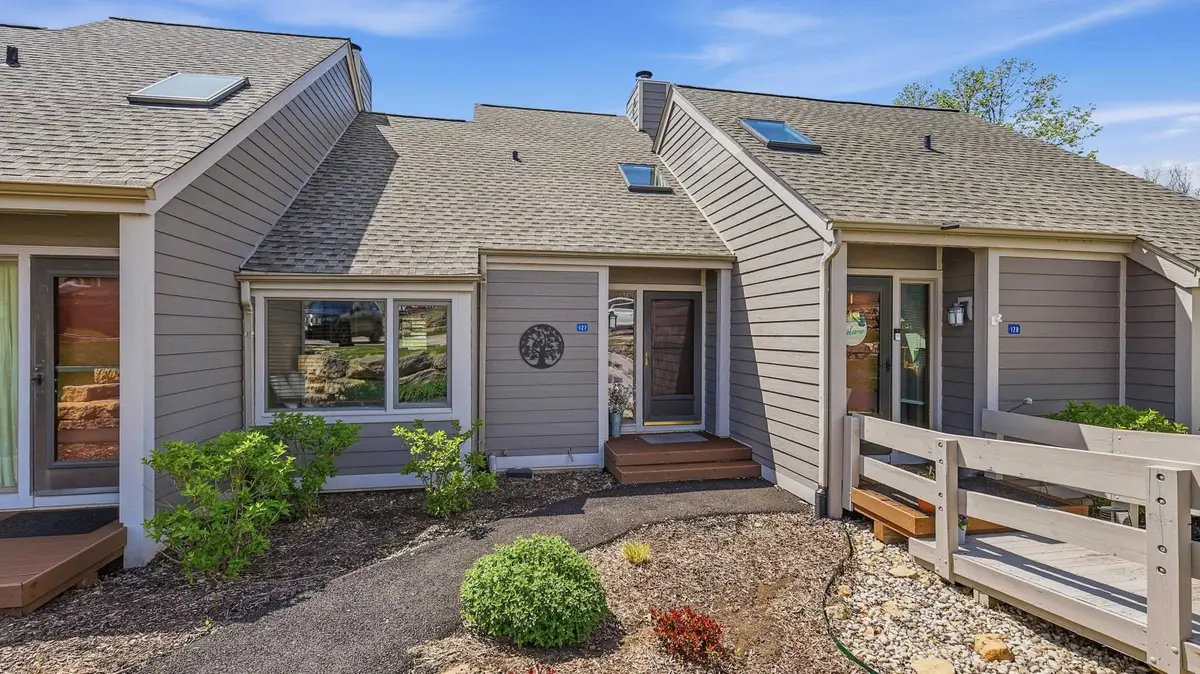 127 Plum Cove Drive, Galena, IL 61036 - #1