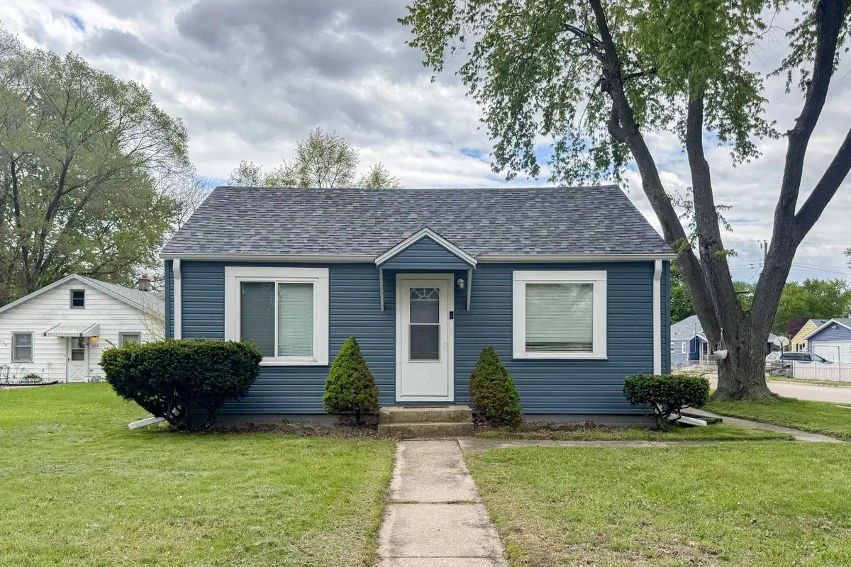 901 Kingsley Drive, Machesney Park, IL 61115 - #1