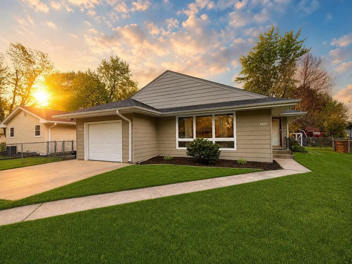 4619 Cleveland Avenue, Rockford, IL 61108 - #1