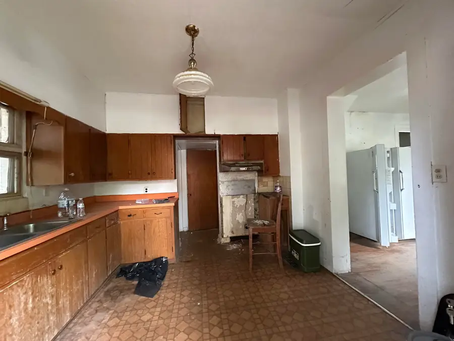 131 Third Street, Savanna, IL 61074 - #3