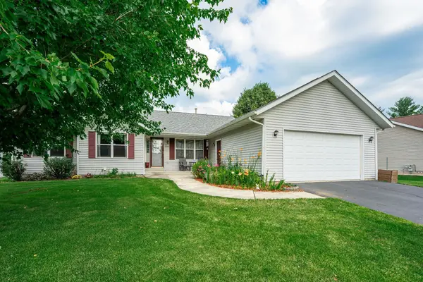211 CARSON Drive, POPLAR GROVE, IL 61065