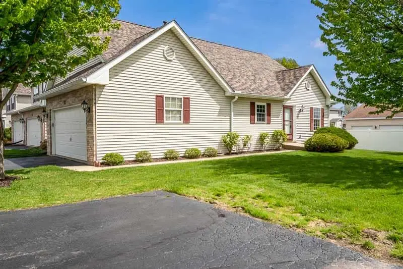 12014 BANEBERRY DR #32, Roscoe, IL 61073 - #3