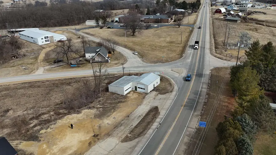 1328 US Highway 20 West, Elizabeth, IL 61028 - #2