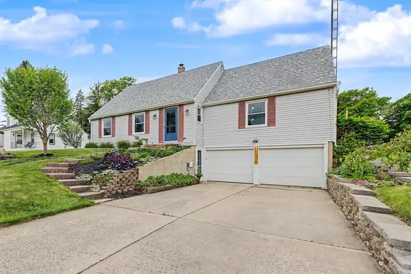 1334 S Blackhawk Avenue, FREEPORT, IL 61032