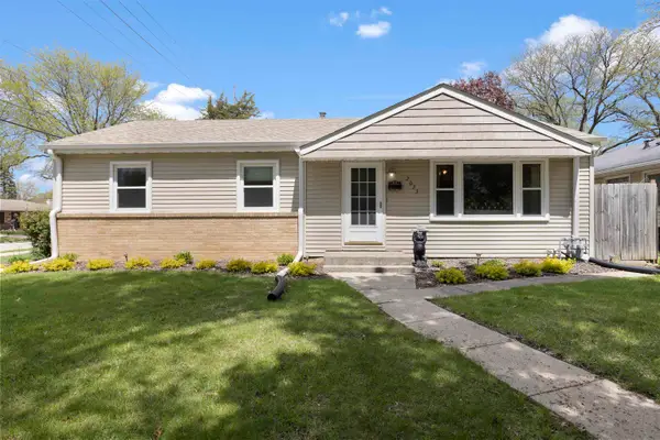 2023 Crestwood Avenue, ROCKFORD, IL 61103