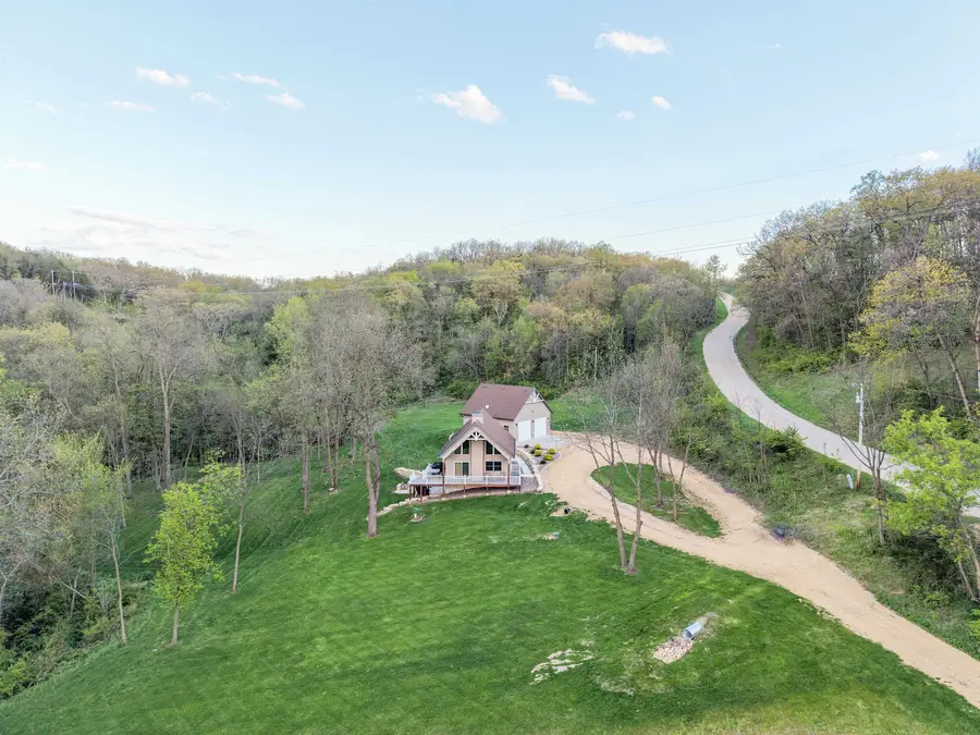 5829 S Pleasant Hill Road, Elizabeth, IL 61028 - #3
